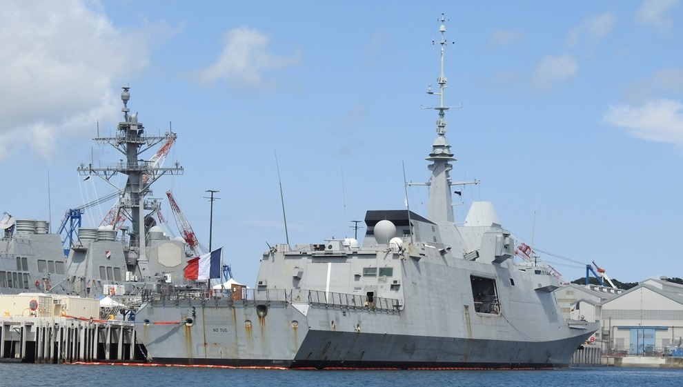 横須賀 米海軍艦船 南部鉄器 文鎮